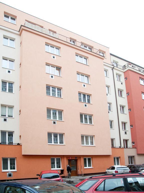 Apartment Zizkov Прага Номер фото